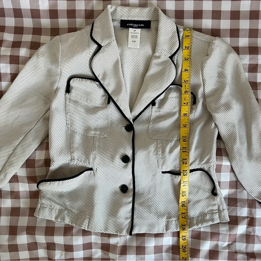 Jones New York 100% Silk Polka Dot Cream Blazer with Black Trim - Picture 9 of 11